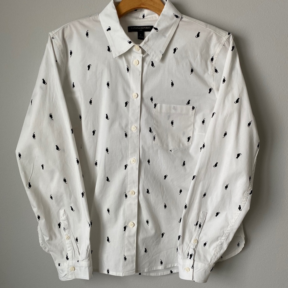 Cute kitty print button up
